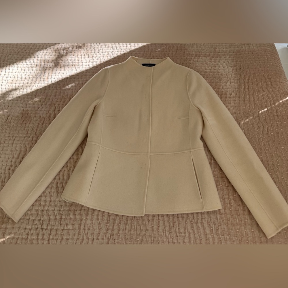New Talbots Cream Wool Women's Jacket Mock Neck Snap Button Closure and Pockets